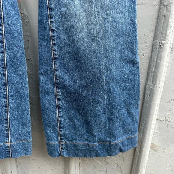Pilcro Retro High-Rise Flare Jeans, size 30T - Picture 8 of 14